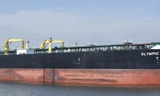 OLYMPIC FLAG – 2004 BLT / 154966 DWT / 165076 CBM / CRUDE SUEZMAX TANKER - SUEZ CANAL