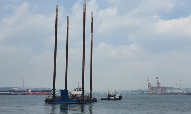 MIJOO NO. 100  – 2014 BLT/ 21.14M LOA/45M SPUD LENGTH - JACK UP BARGE - SOUTH KOREA